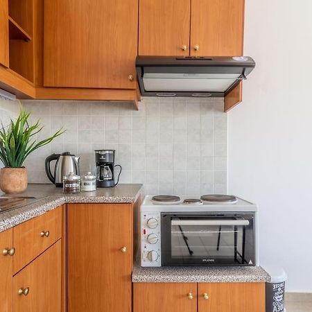 Urban Apt Next University 4 Ираклио Екстериор снимка