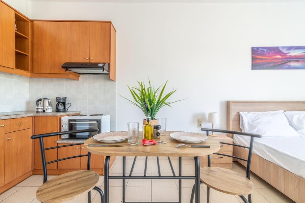 Urban Apt Next University 4 Ираклио Екстериор снимка